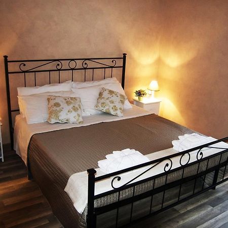 House Colosseo โรม ห้อง รูปภาพ